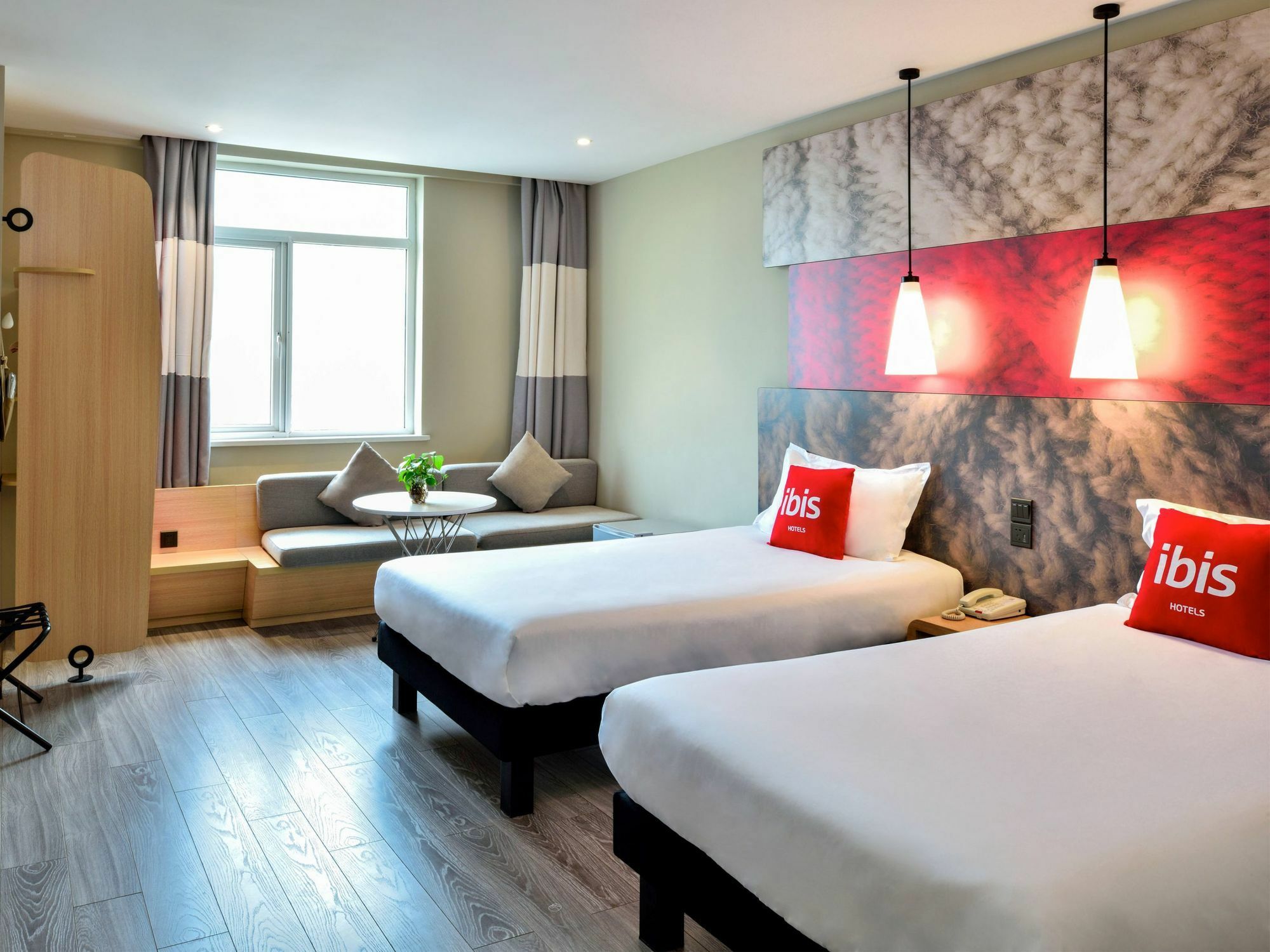 Ibis Wuxi Yixing South Renmin Rd Hotel Exterior photo